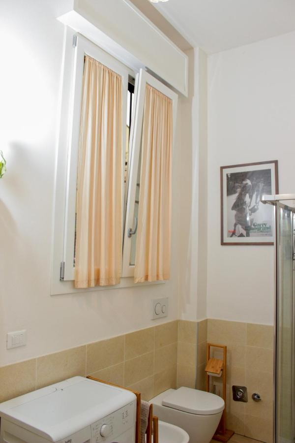 Casa Agape Mazzini-Sant'Orsola Apartment โบโลญญา ภายนอก รูปภาพ